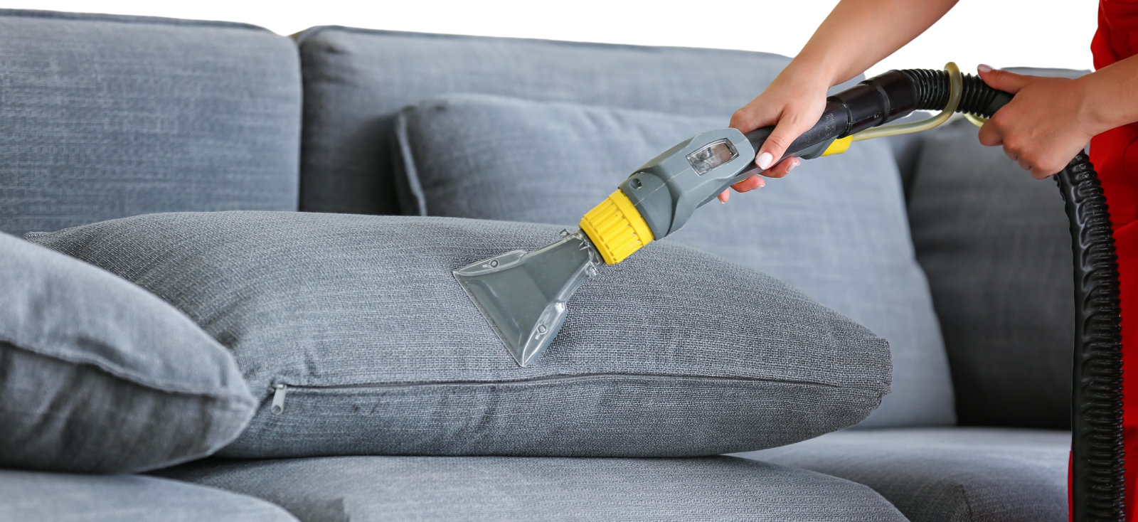 Equipo de Clean Sur, empresa de limpieza profesional de tapicerías en Gran Canaria