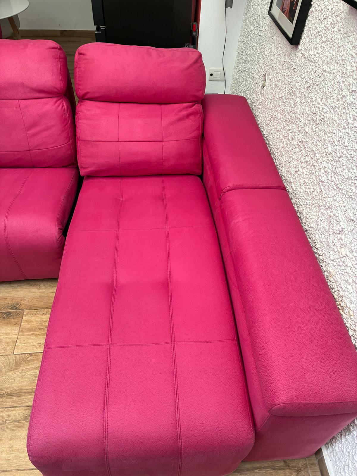 Pink lounge sofa after professional upholstery cleaning by Clean Sur